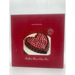 Williams-Sonoma Ruffled Heart Cake Pan Nonstick Removable Bottom